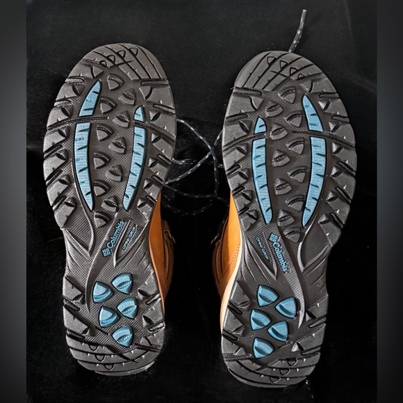 New condition Columbia Women’s Newton Ridge Plus Waterproof Hiking boot,size 8.5 - Picture 6 of 10